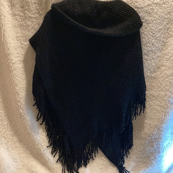 Shawl - Picture 2 of 3